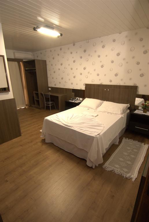 Novo Hotel Tinho リオ・ド・スル 部屋 写真